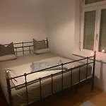 Charmante Altbauwohnung Im Shabby Chic Stil Mit Wintergarten Und Gartenblick - Ihr Perfektes Zuhause In * 格拉茨